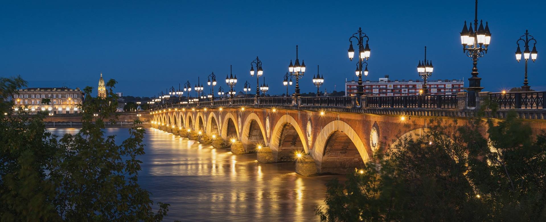 bordeaux retro